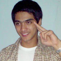 Ricky Harun Suka Perempuan Lebih Tua