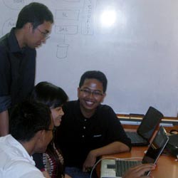 Microsoft Gerilya Kampus, Pupuk Inovasi Piranti Lunak