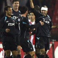 Permalukan Red Star, Bolton Jaga Peluang