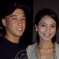 Kinaryosih Dapat Hadiah Pijat Dari Pacar