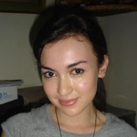 Riyanti Carthwright Tak Takut Dekati Pengidap AIDS