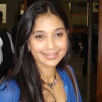 Status Anak Jelas, Ayu Azhari Tersenyum