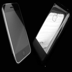 Tak Cukup Emas, iPhone Dibalut Platinum 