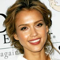 Jessica Alba Hamil