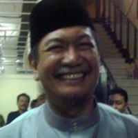 Deddy Mizwar Bergetar di Riau