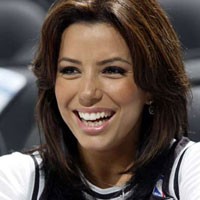 Eva Longoria Protes Kabar Selingkuh