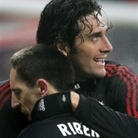 Bayern Menang, Toni Cetak Empat Gol