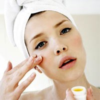 How To: Mengaplikasikan Krim Malam