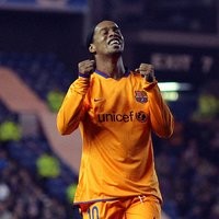 Ronaldinho Tak Masuk Line-up Barca