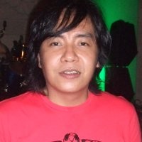 Ari Lasso Tunda Musik Demi Sepakbola