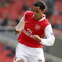 Walcott Menunggu dan Ditunggu