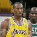 Kobe Telanjang Pakai Celana Retro 