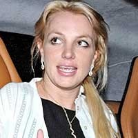 Sandera Anak Sendiri, Britney Diburu Helikopter Polisi 