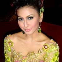 Diana Pungky Tak Peduli Suami Sakit