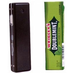 Jadi James Bond dengan Kamera Permen Karet