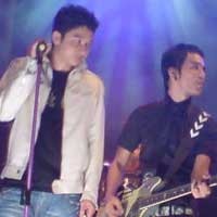 Syuting Video Klip, Pasha Ungu Cukur Kumis