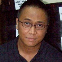 Rudy Soedjarwo Berburu Demi Istri Simpanan