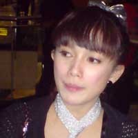 Ussy Sulistiawaty Jadi Barbie