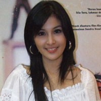 Sandra Dewi Hasrat Jadi Nike Ardila