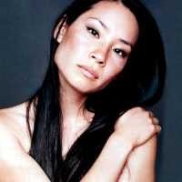 Lucy Liu Kolektor Sampah