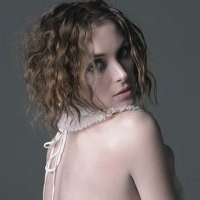 Winona Ryder Bercinta dengan Boneka!