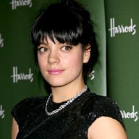 Lily Allen Keguguran
