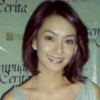 Susan Bachtiar Cuti Jadi Guru