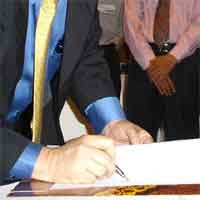 Indosat-Syariah Mandiri Upgrade Mobile Banking