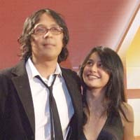 Raihaanun Melahirkan, Suami Nyaris Pingsan