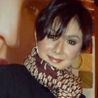 Yuni Shara Tergila-gila Batik