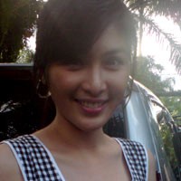 Sandra Dewi Nostalgia Handuk 