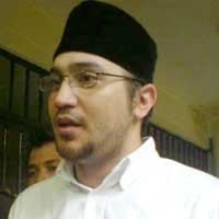 Gary Iskak Plintat-plintut Karena Kepala Terbentur