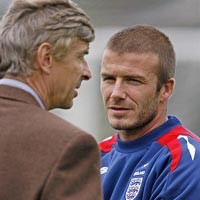Fergie: Becks 100 Caps, Ferdinand Jadi Kapten
