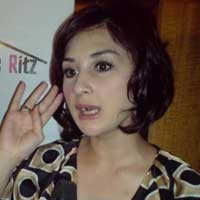 Mona Ratuliu Dilarang Seksi