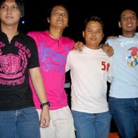 Jikustik Rapat Lewat Internet