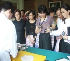 Dipantau 3 Chef Sampai Kekenyangan