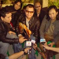 Padi Gelisah karena Kamar Mandi