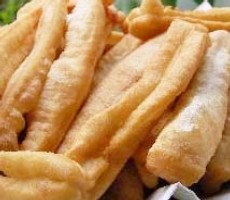 Cakwe! Kudapan Favorit Tua Muda