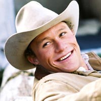 Heath Ledger Dibaringkan di Peti US$ 25.000
