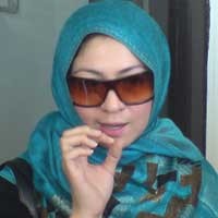 Sarah Vi Bertengkar Hingga Berdarah-darah