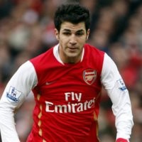 Fabregas Kecewa Bila Tidak Juara