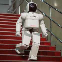 Robot Lari 6,5 Km/jam, Bakal Bantu Lansia