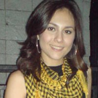 Wulan Guritno Valentine Bareng Orang Ketiga