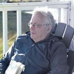 Makin Uzur, Pria Makin Mudah Tertipu Kencan Online