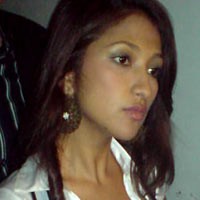 Rahma Azhari-Rauf Masih SMS-an