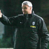 Ranieri Akui Roma Lebih Baik 