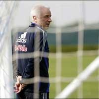 Trapattoni Tangani Irlandia