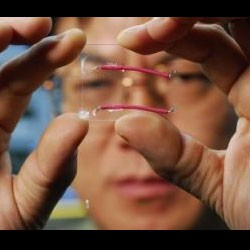 Baju Bisa Jadi Charger Ponsel