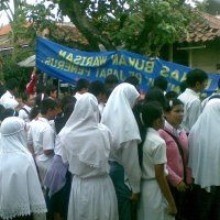 Ratusan Siswa Tunanetra Tuntut Pengembalian Rumah Dinas  