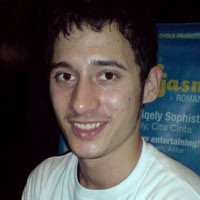 Nino Fernandez Modal Ganteng